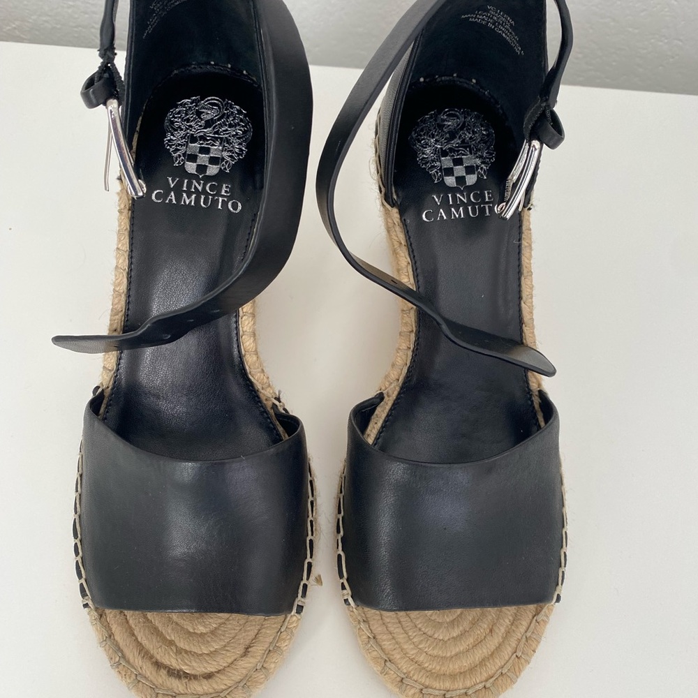 Vince Camuto leera Espadrille wedge sandal